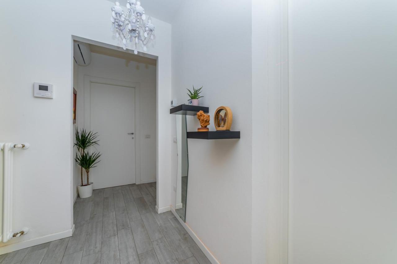 Parma Residential Apartment Con Balcone エクステリア 写真