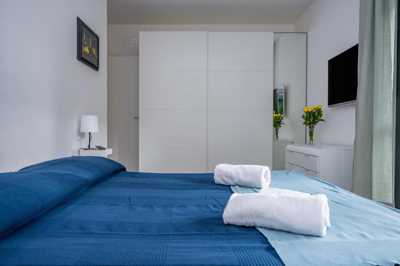 Parma Residential Apartment Con Balcone エクステリア 写真